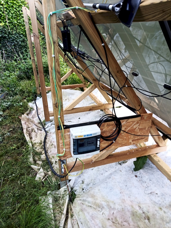Installation solaire vue de face